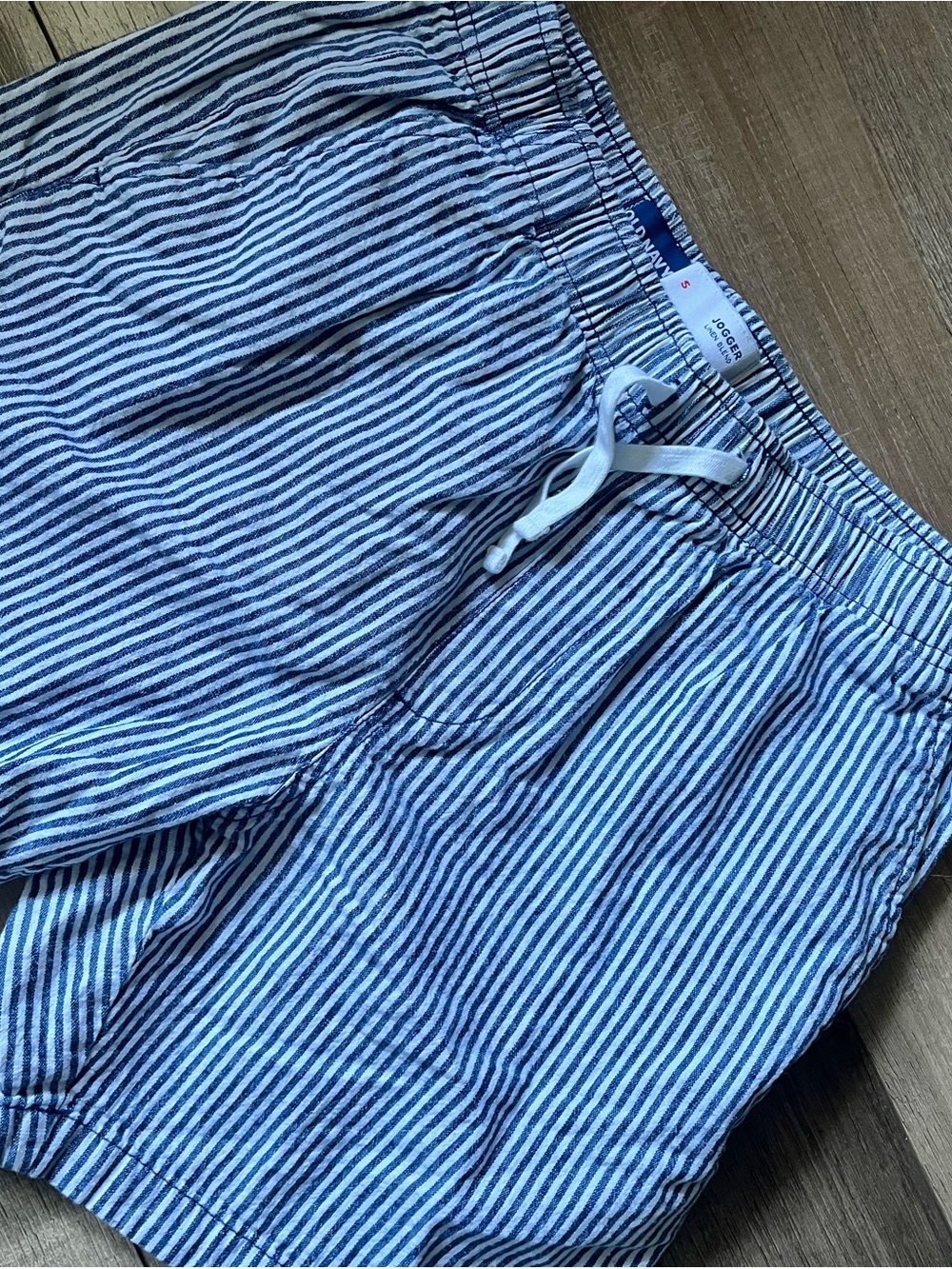 Old Navy Men's Blue Stripe Drawstring Shorts - Linen/Cotton Blend